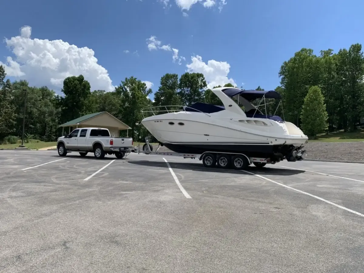 Lancha usada siendo transportada en Chile - Imporlan importaci&oacute;n puerta a puerta